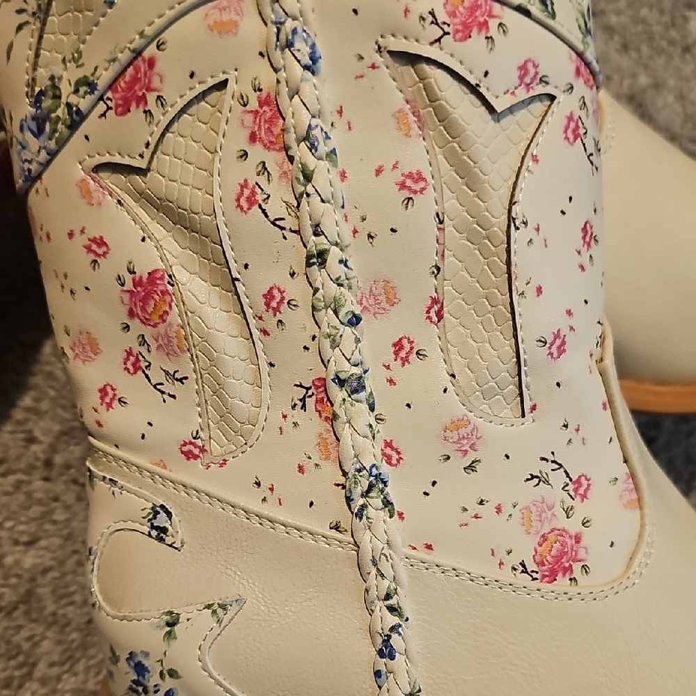 Pierre Dumas Floral Ankle Booties - Picture 7 of 9